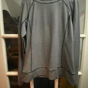 lululemon Race Your Pace Long Sleeve Pullover Size 12-Hyper Stripe Black White.